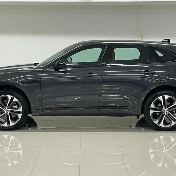 Jaguar F-Pace 2.0 R-Dynamic SE 404cv (Híbrido)