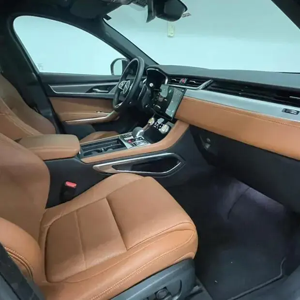 Jaguar F-Pace 2.0 R-Dynamic SE 404cv (Híbrido)