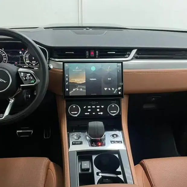 Jaguar F-Pace 2.0 R-Dynamic SE 404cv (Híbrido)