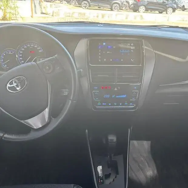 Toyota YARIS 1.5 16V FLEX SEDAN XS MULTIDRIVE