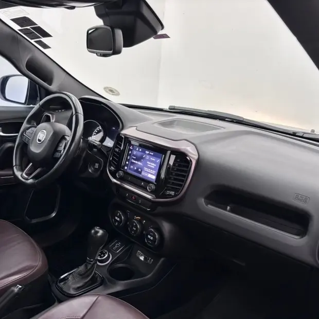 Fiat TORO 2.0 16V TURBO DIESEL RANCH 4WD AT9