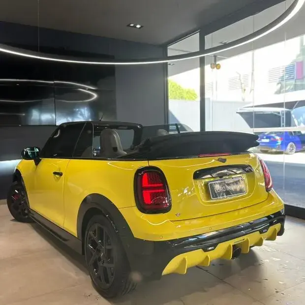 Mini John Cooper Works Cabrio 2.0