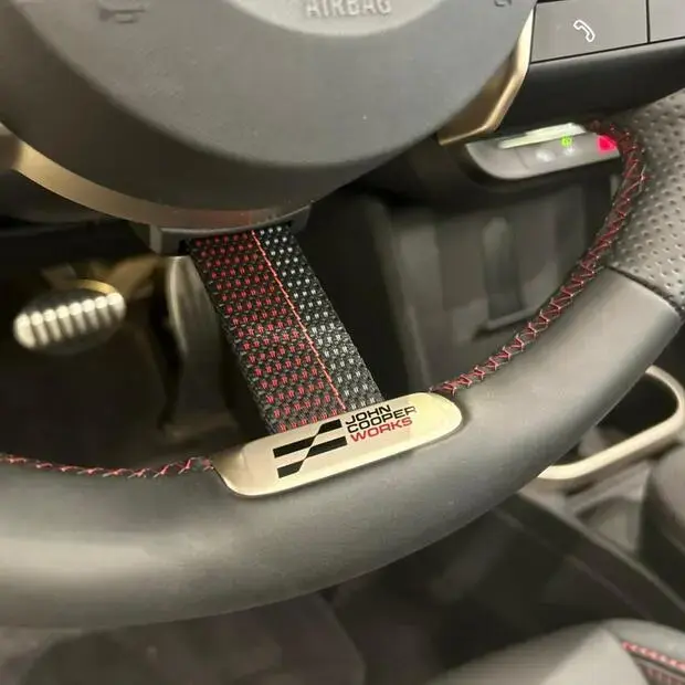 Mini John Cooper Works Cabrio 2.0