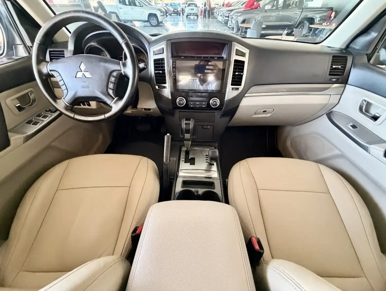 galeria PAJERO FULL