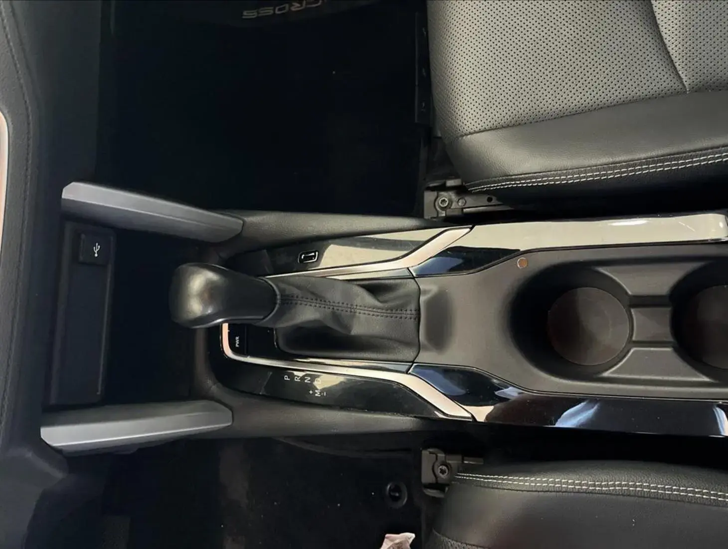 galeria COROLLA CROSS