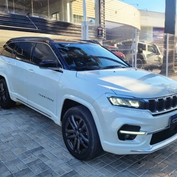 Jeep COMMANDER 2.0 HURRICANE 4 TURBO GASOLINA OVERLAND AT9