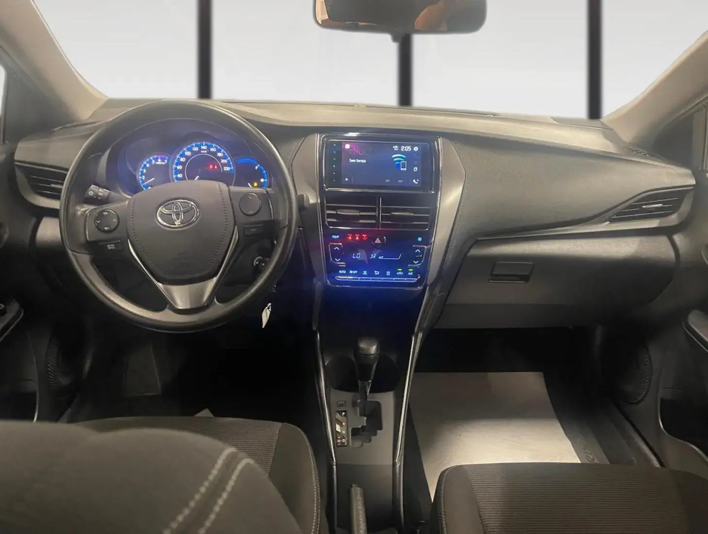 galeria Yaris Sedan