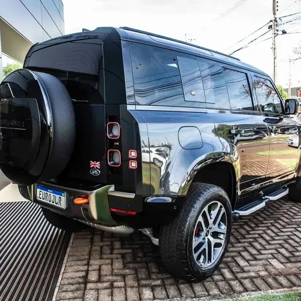 Land Rover Defender 110 X-Dynamic HSE 3.0 TD (Aut)