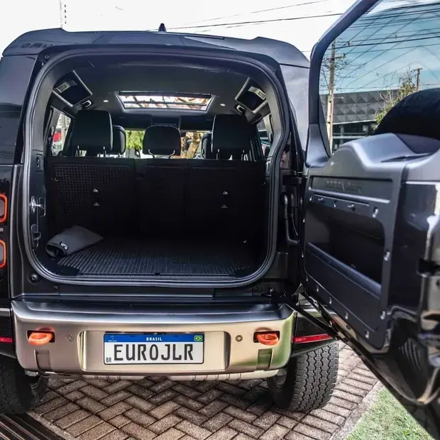 Land Rover Defender 110 X-Dynamic HSE 3.0 TD (Aut)