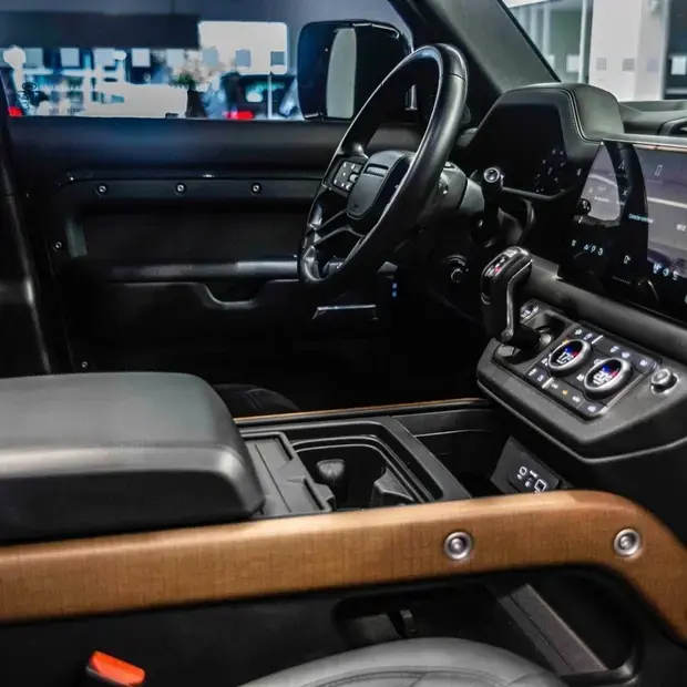 Land Rover Defender 110 X-Dynamic HSE 3.0 TD (Aut)