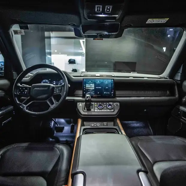 Land Rover Defender 110 X-Dynamic HSE 3.0 TD (Aut)