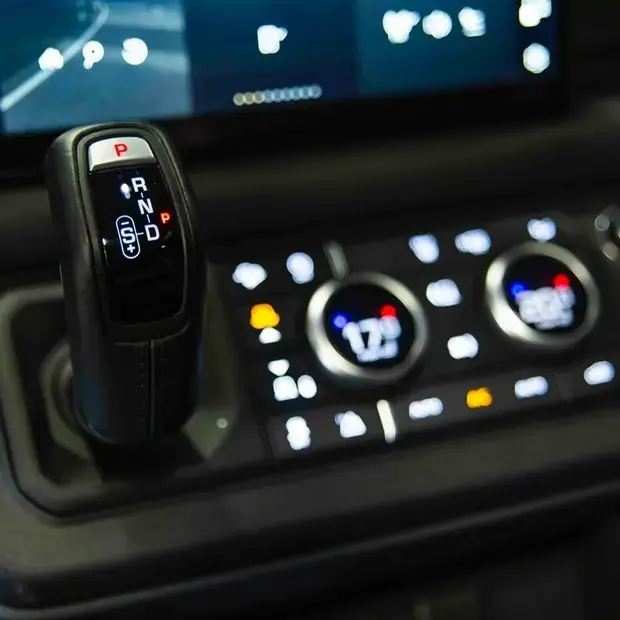 Land Rover Defender 110 X-Dynamic HSE 3.0 TD (Aut)