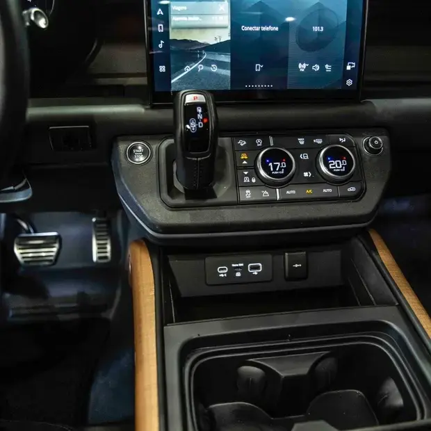 Land Rover Defender 110 X-Dynamic HSE 3.0 TD (Aut)