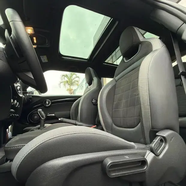 Mini John Cooper Works John Works 2.0 Turbo 3p Aut.