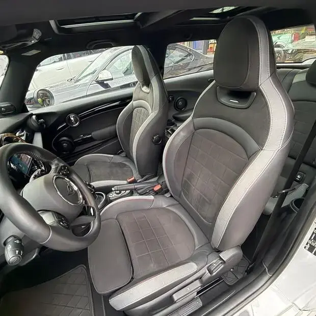 Mini John Cooper Works John Works 2.0 Turbo 3p Aut.