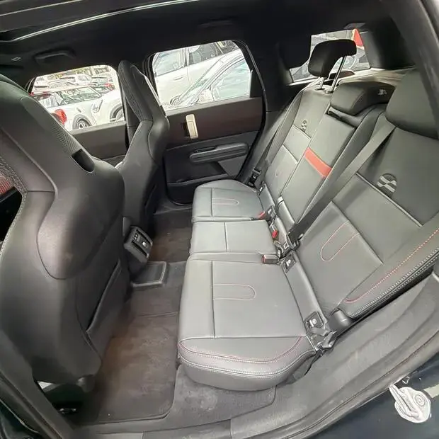 Mini Cooper Countryman SE ALL4 Top