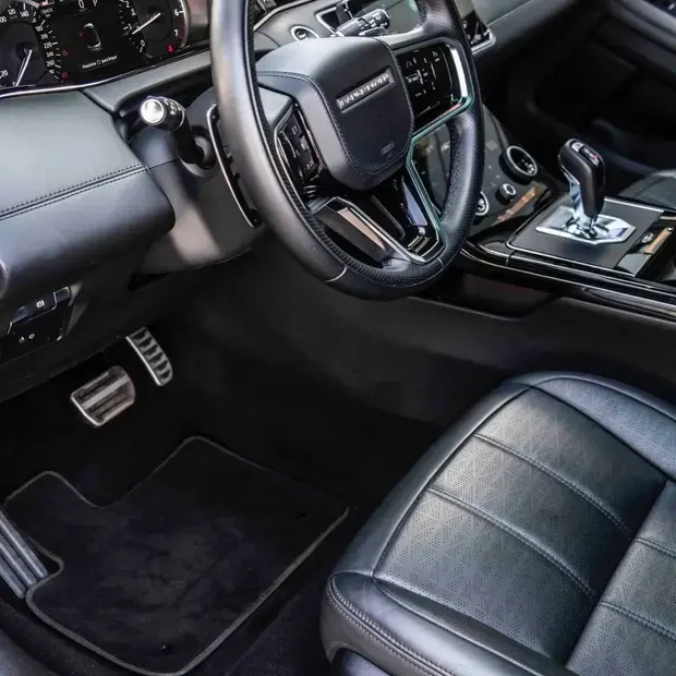 Land Rover Range Rover Evoque HSE R-Dynamic 2.0 P250 AWD (Aut)