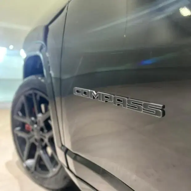 Jeep Compass Blackhawk