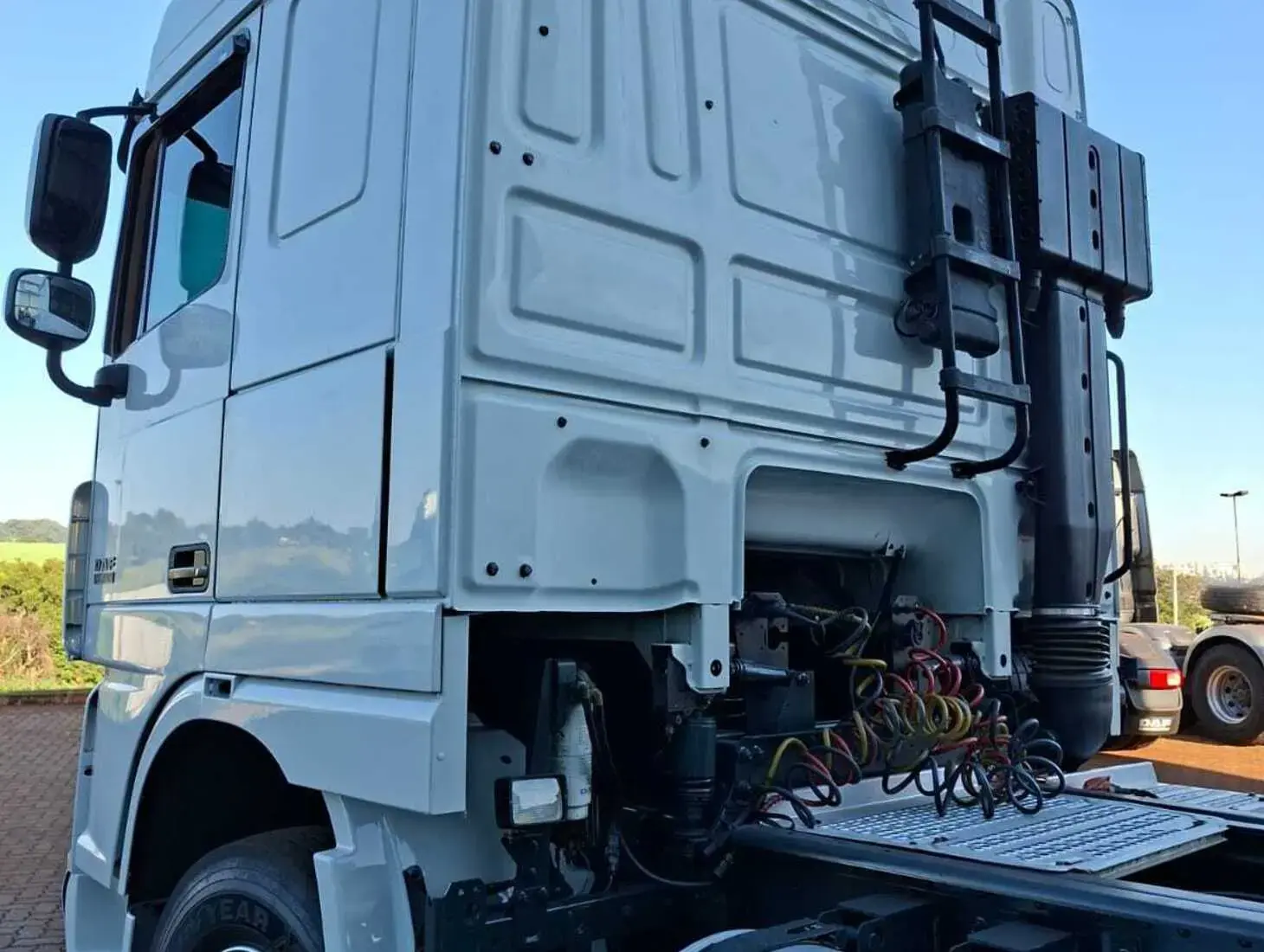 galeria DAF XF105 FTT 510A - 6X4
