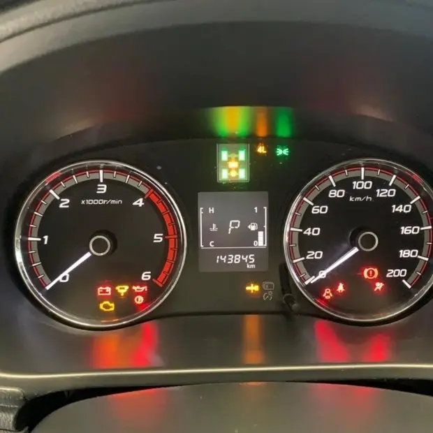 Mitsubishi L200 TRITON 2.4 16V TURBO DIESEL SPORT HPE-S CD 4P 4X4 AUTOMÁTICO