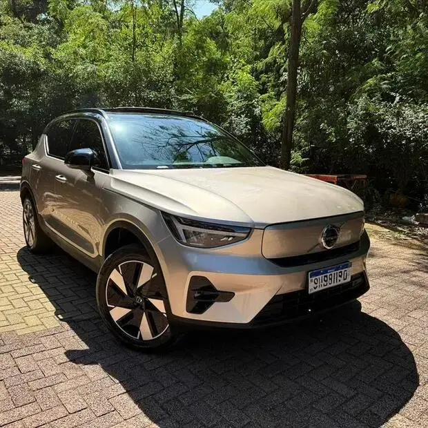 Volvo XC40 P6 RECHARGE ELECTRIC PLUS