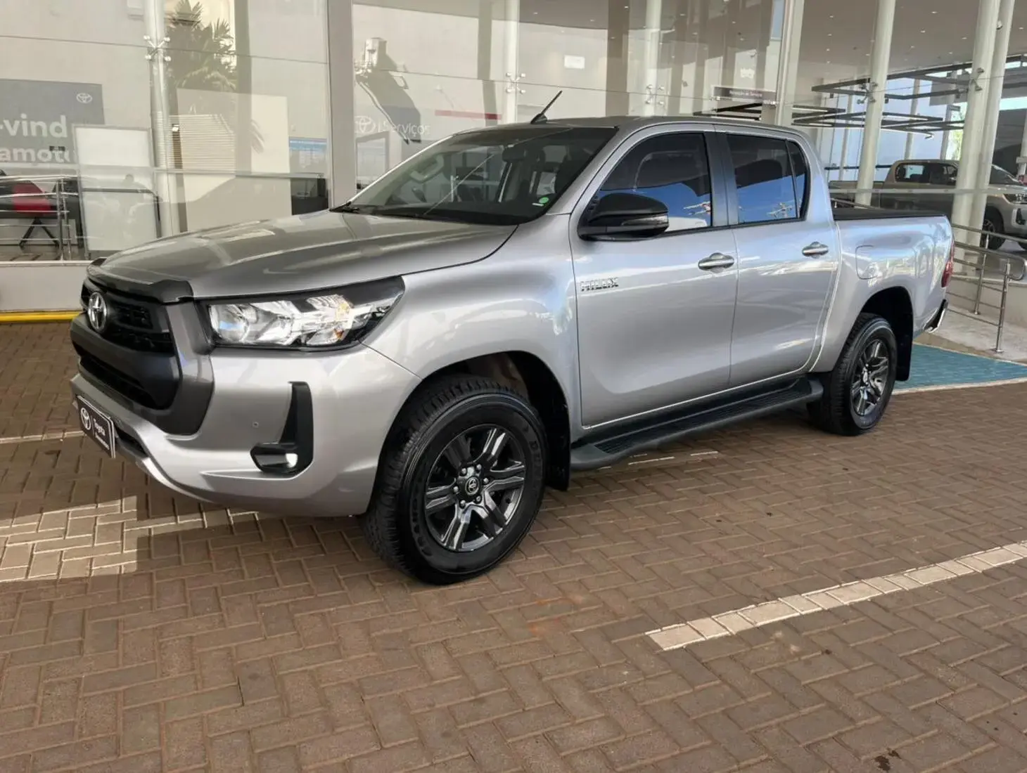galeria HILUX SR 4X4 2.8