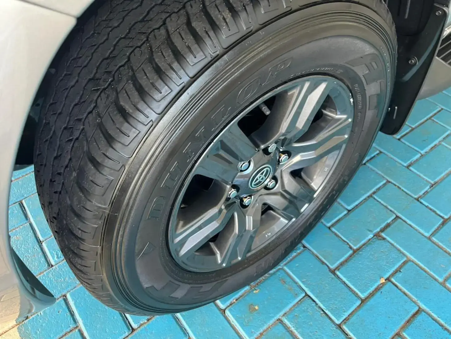 galeria HILUX SR 4X4 2.8