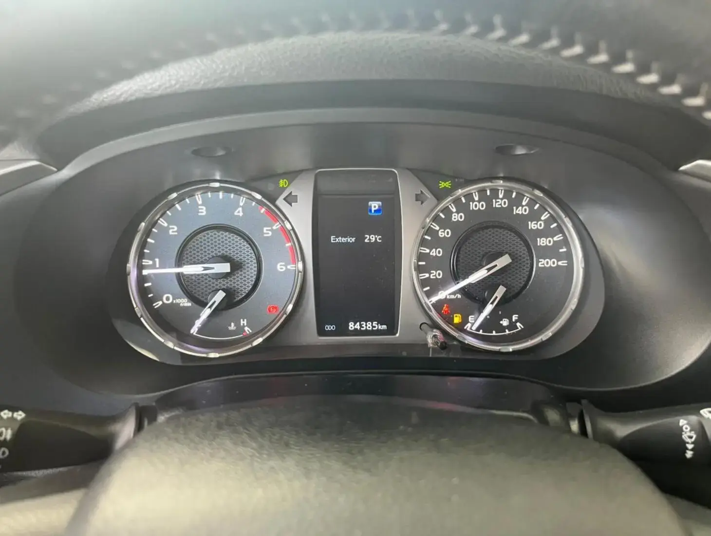 galeria HILUX SR 4X4 2.8