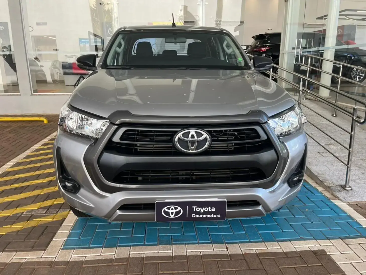 galeria HILUX SR 4X4 2.8