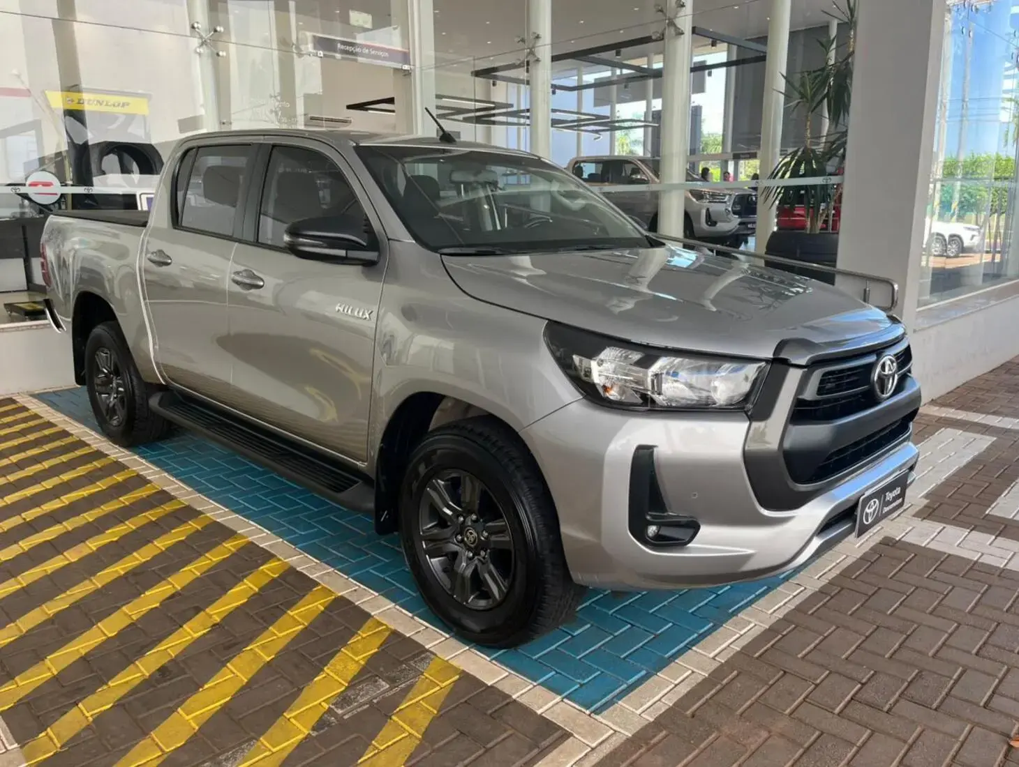 galeria HILUX SR 4X4 2.8