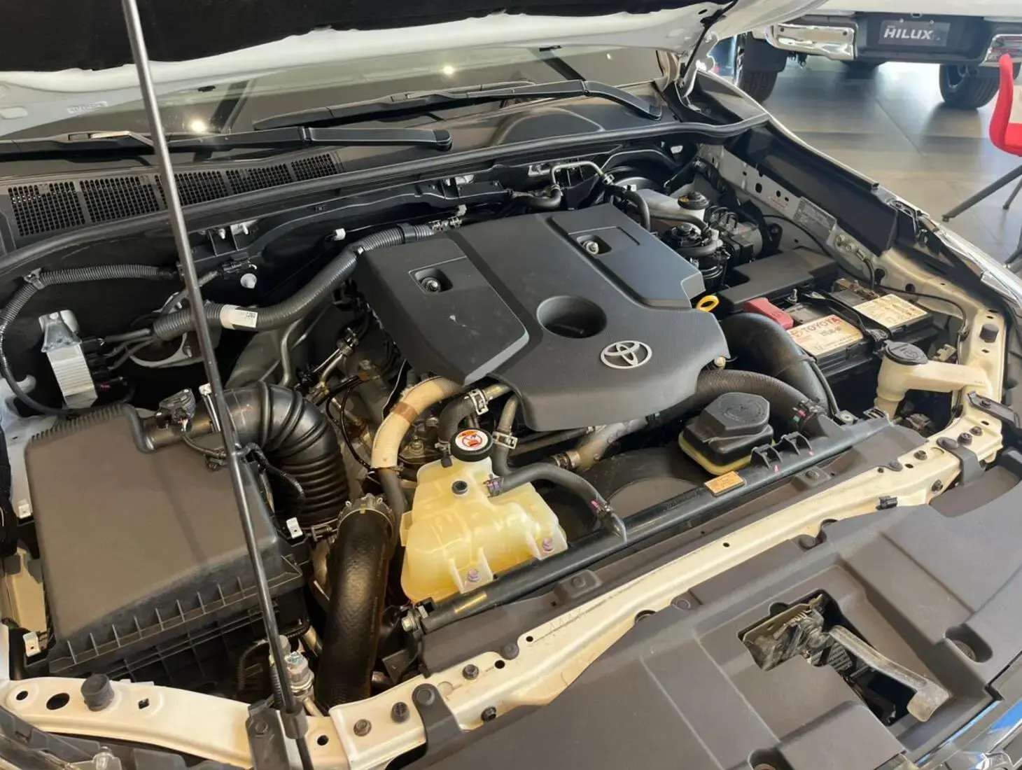 galeria HILUX SRV 4X4 2.8