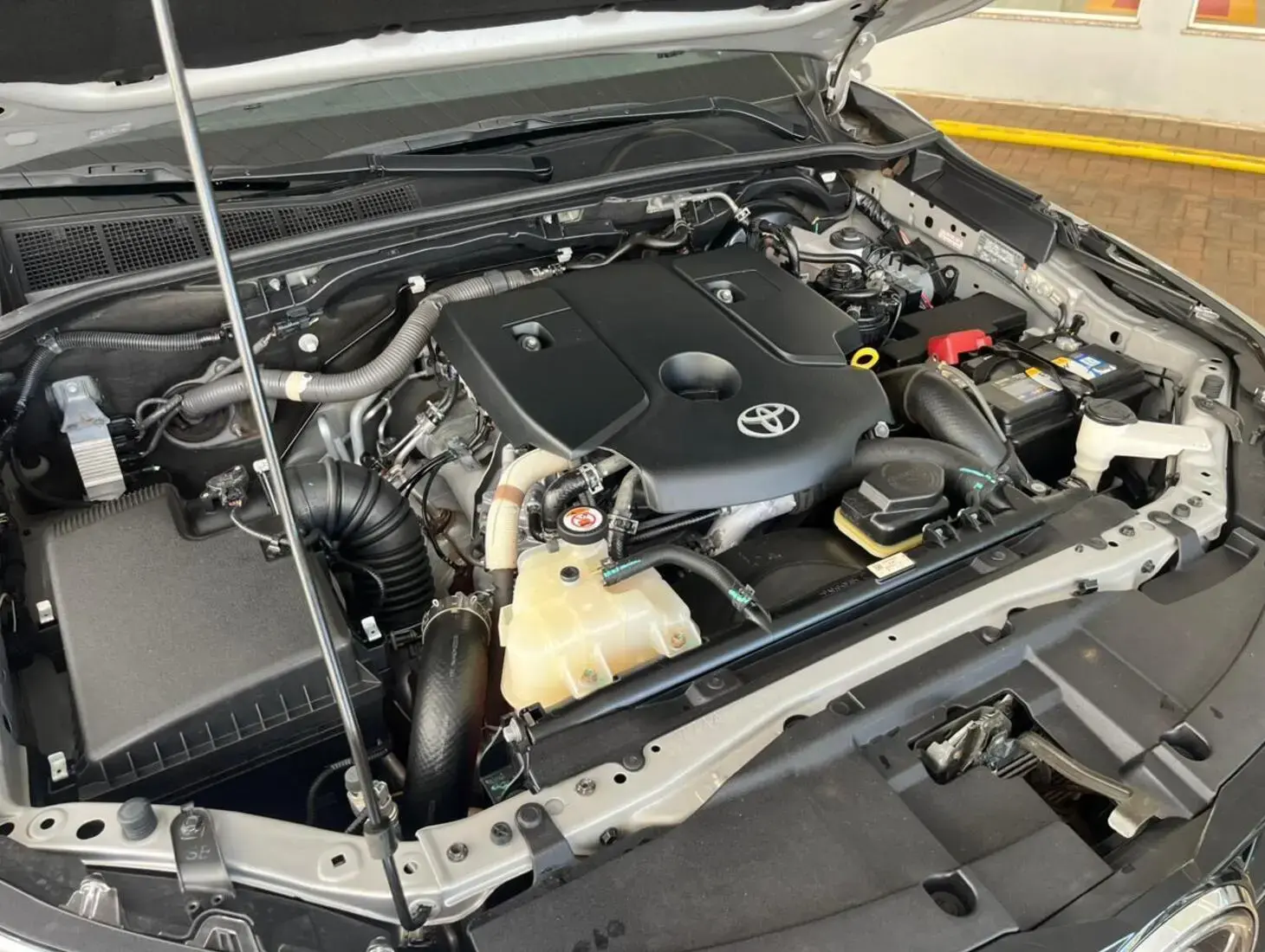 galeria SW4 SRX 7 LUGARES 2.8 4X4