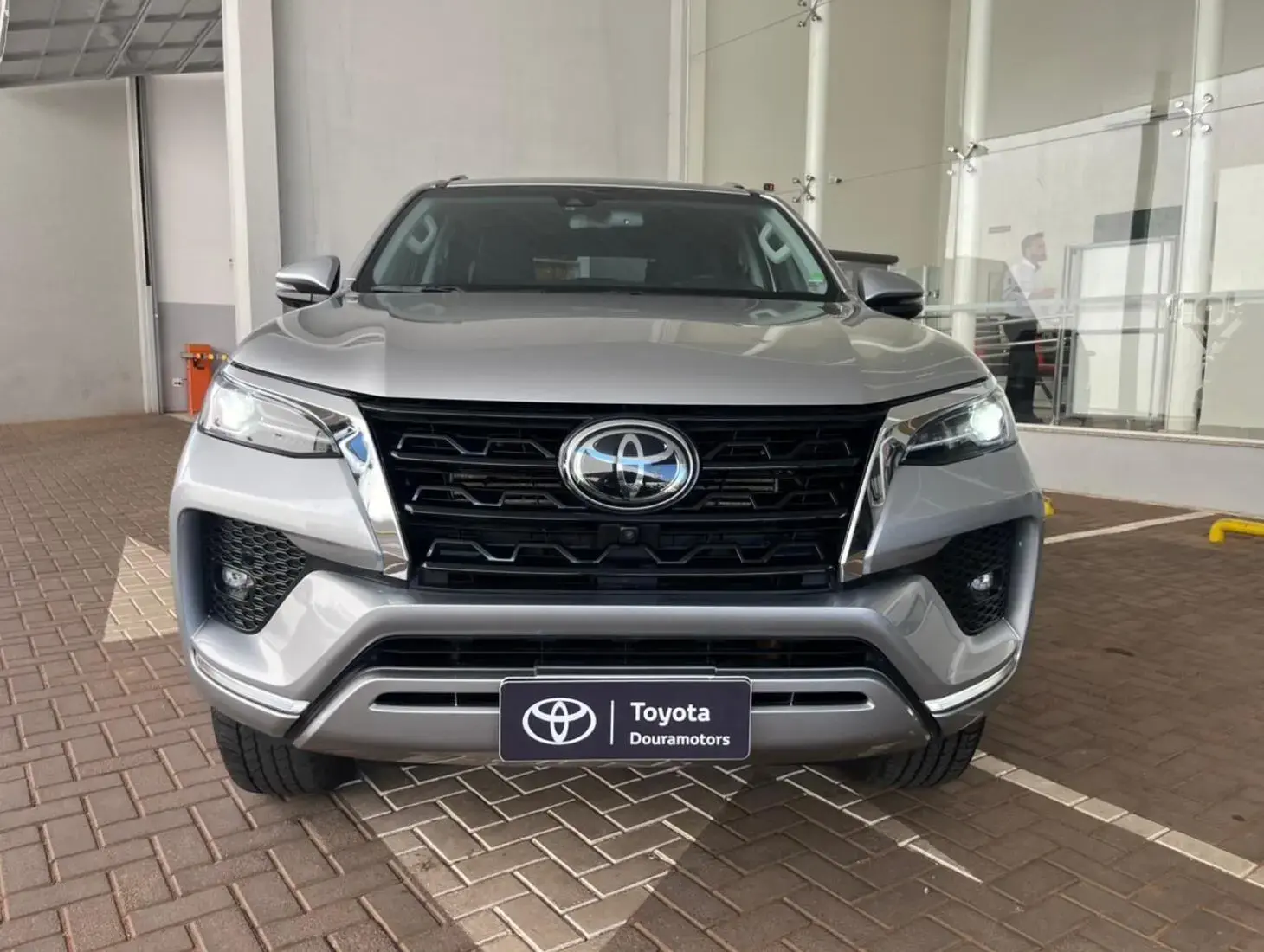 galeria SW4 SRX 7 LUGARES 2.8 4X4