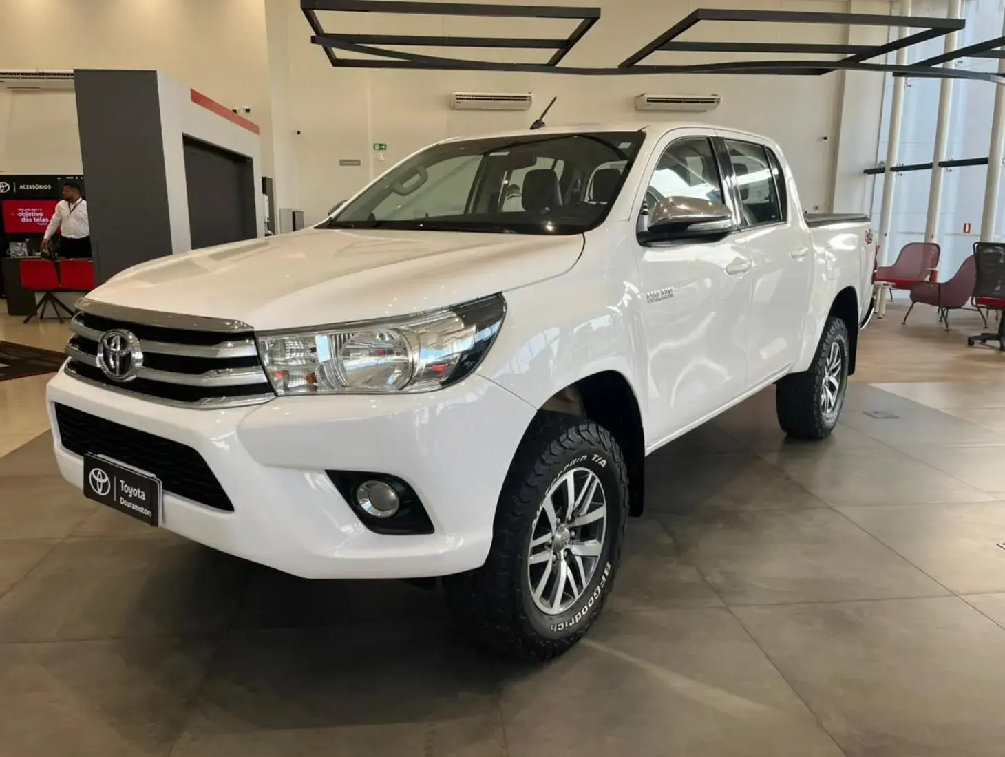 galeria HILUX SRV 4X4 2.8