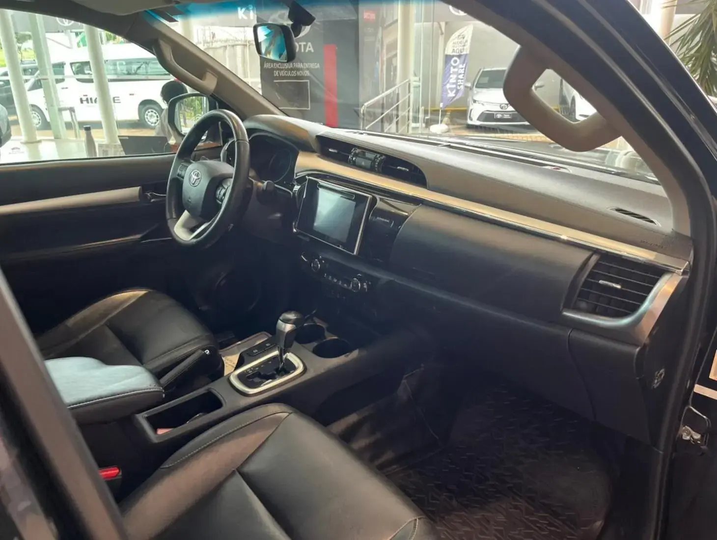galeria HILUX SRX 4X4 2.8