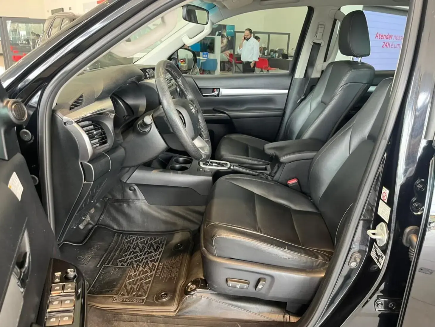 galeria HILUX SRX 4X4 2.8