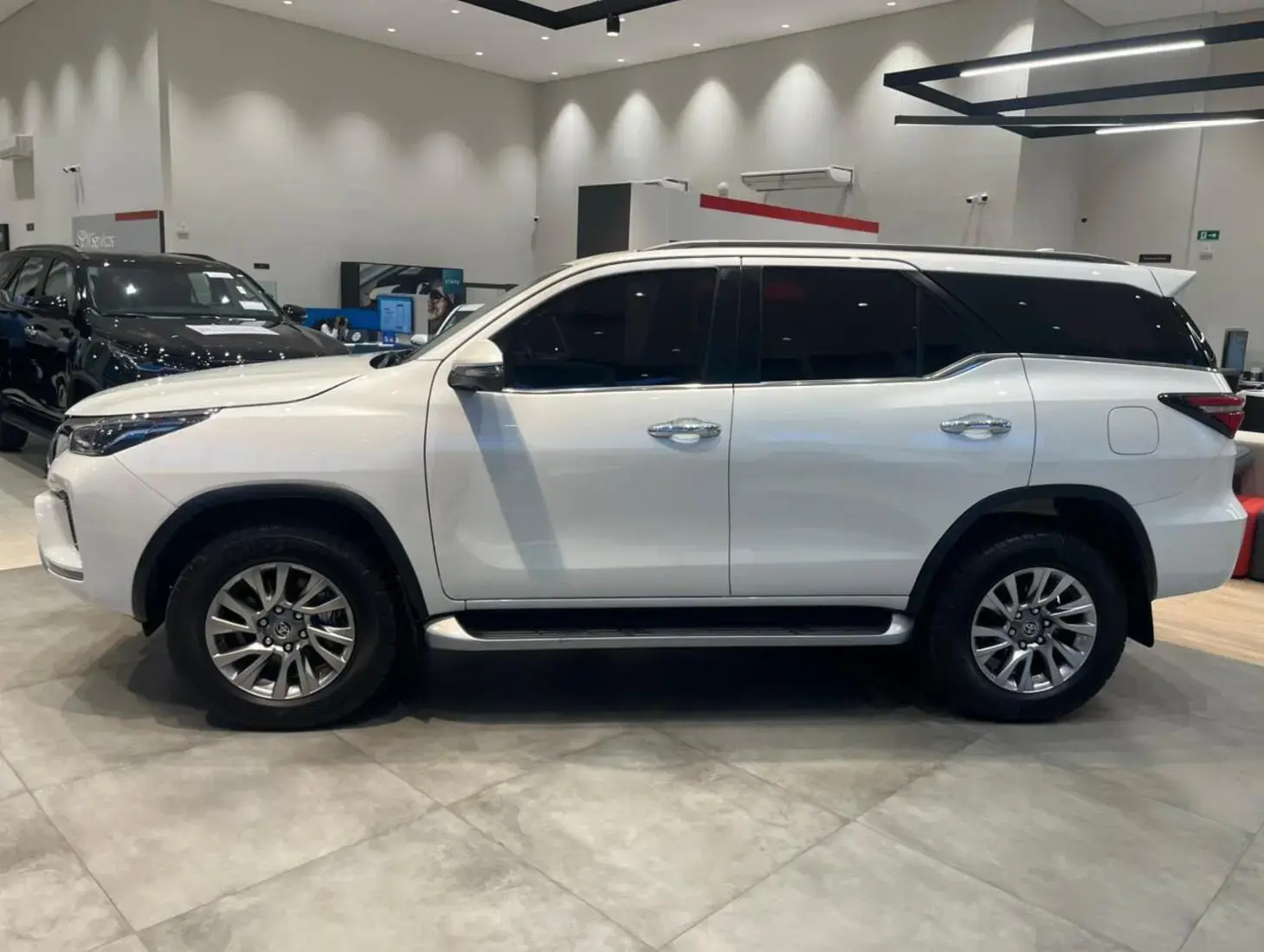 galeria SW4 SRX LUGARES 2.8 4X4