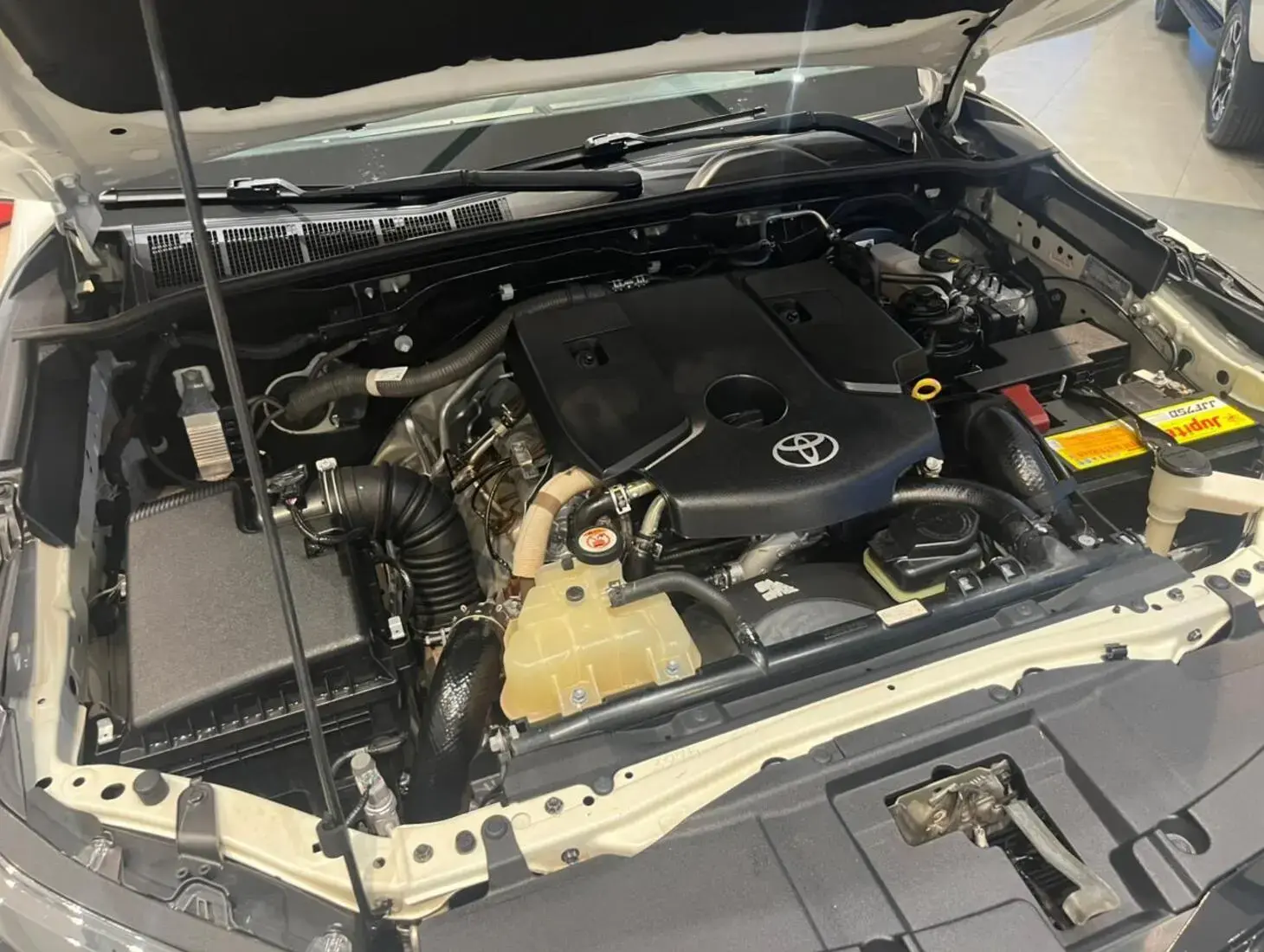 galeria SW4 SRX LUGARES 2.8 4X4