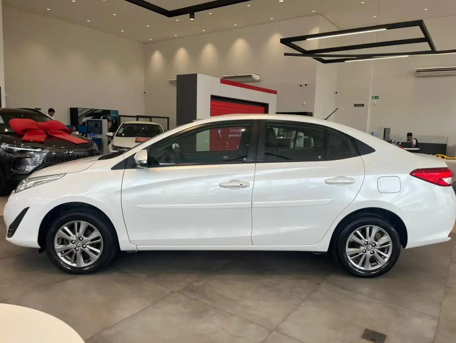 galeria YARIS CONNECT PLUS