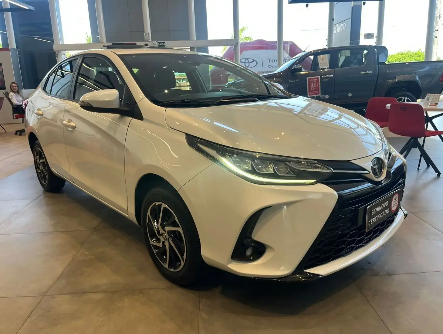galeria YARIS XLS