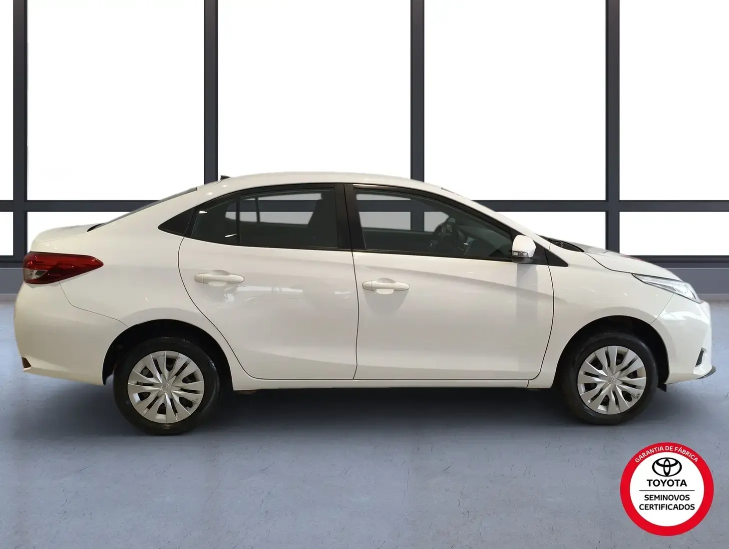 galeria Yaris Sedan