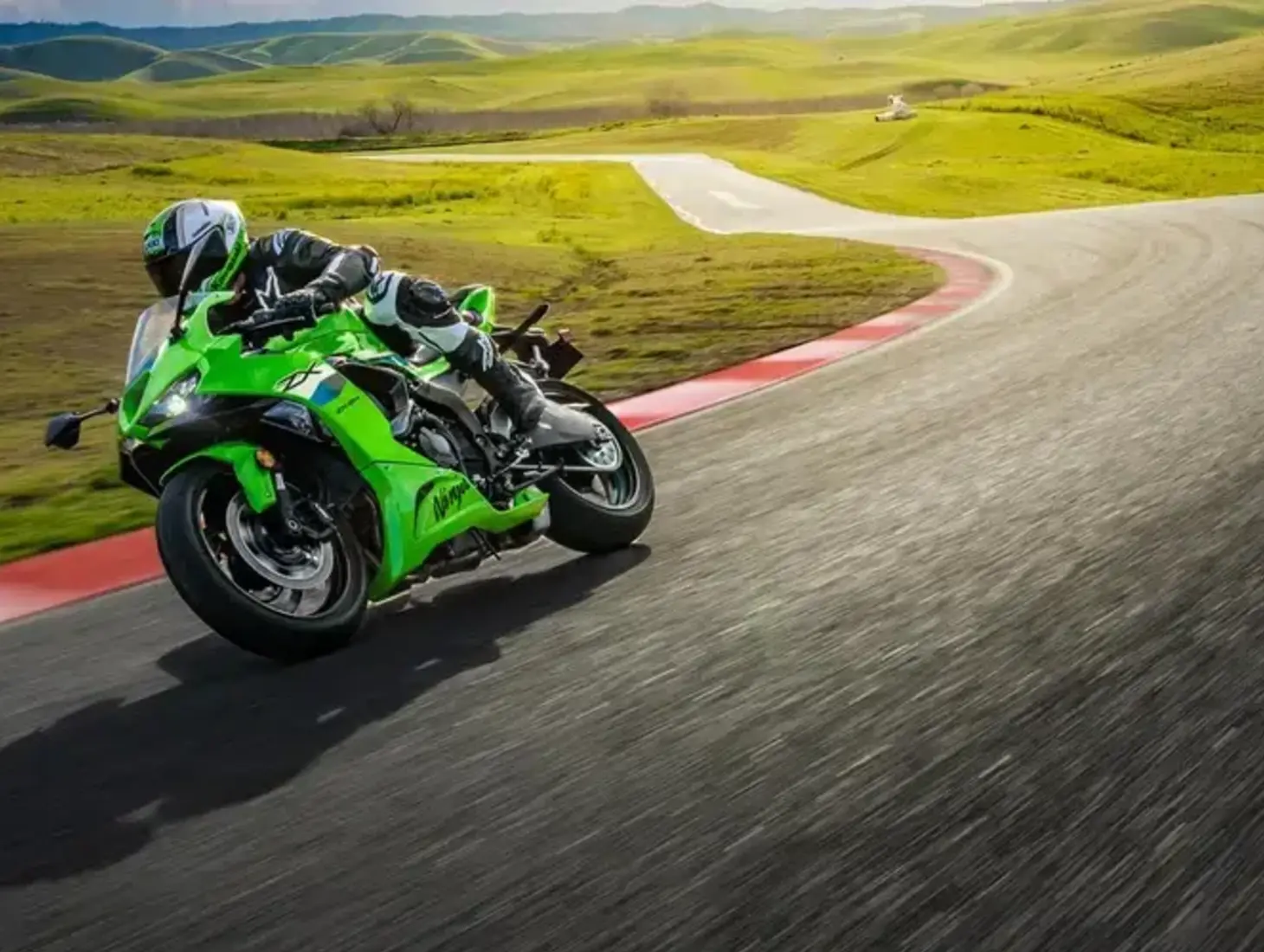 Ninja ZX-6R 2026 - é na Valence Kawasaki