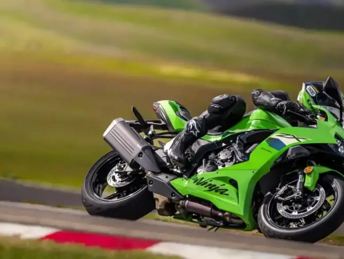 Ninja ZX-6R 2026 - é na Valence Kawasaki