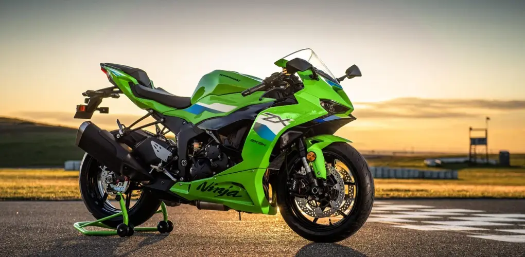 乃木選 2016 FEBRUARY Ninja ZX-6R 2026 - é na Valence Kawasaki
