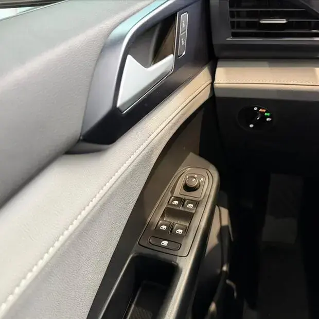 Volkswagen TAOS 1.4 250 TSI TOTAL FLEX COMFORTLINE AUTOMÁTICO