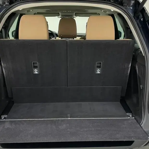 Land Rover Discovery D350 3.0 MHEV Metropolitan