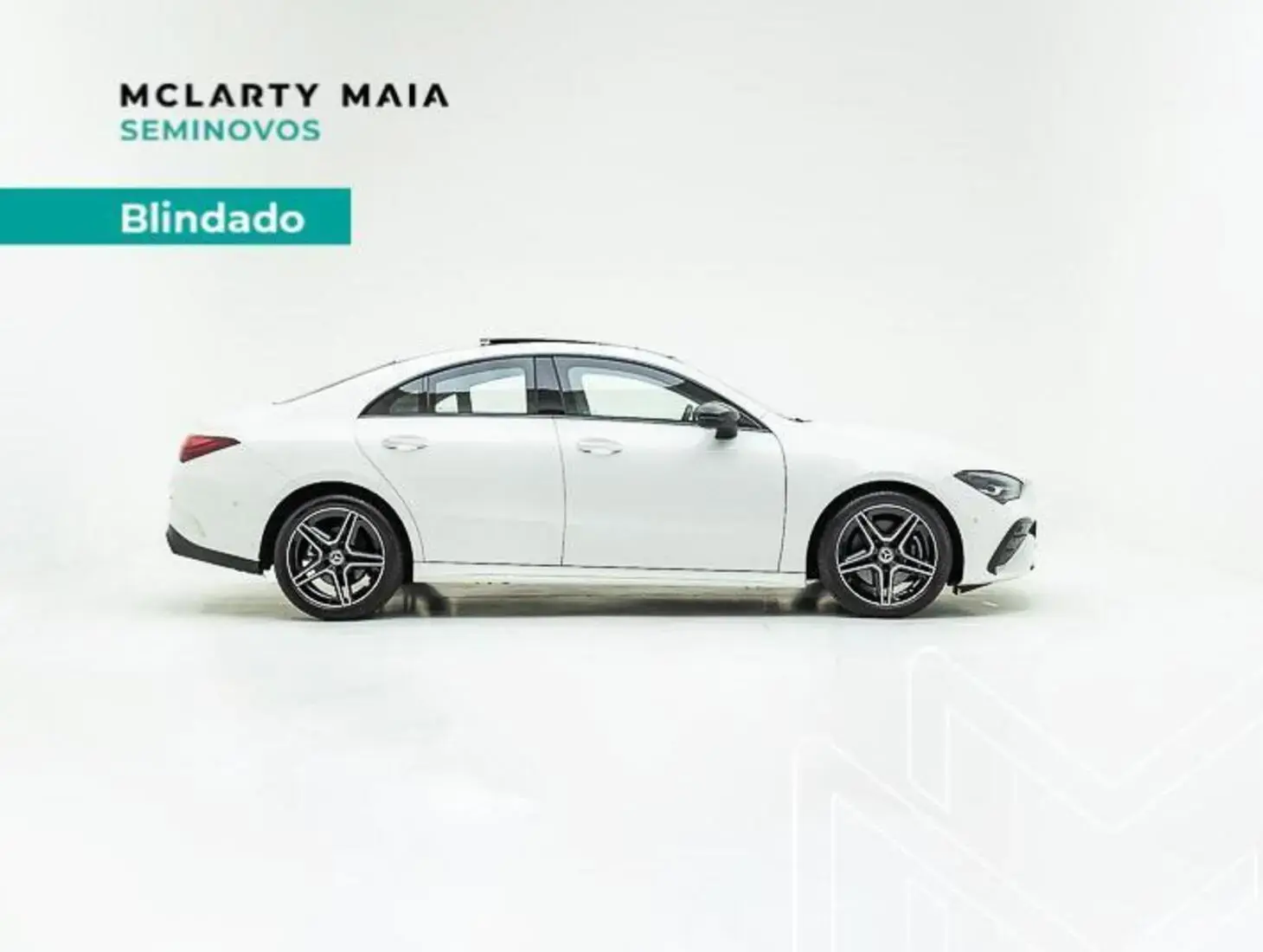 galeria CLA 200 AMG