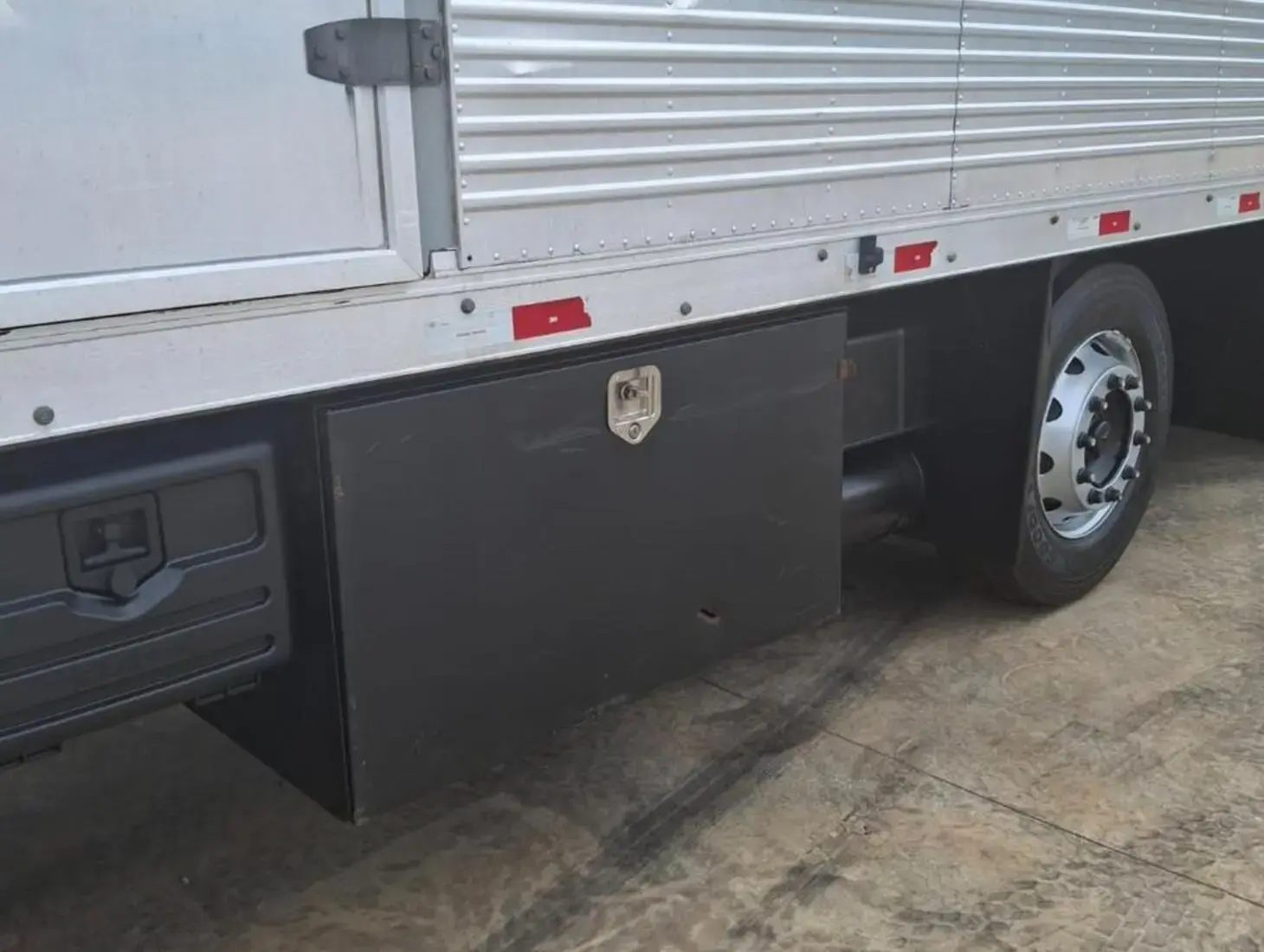 galeria MERCEDES-BENZ ATEGO 3030 - 8x2