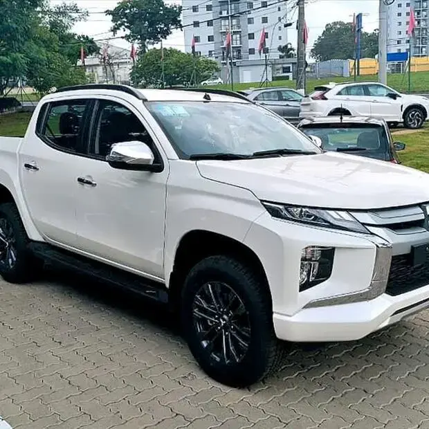 Mitsubishi L200 TRITON 2.4 16V TURBO DIESEL SPORT HPE CD 4P 4X4 AUTOMÁTICO