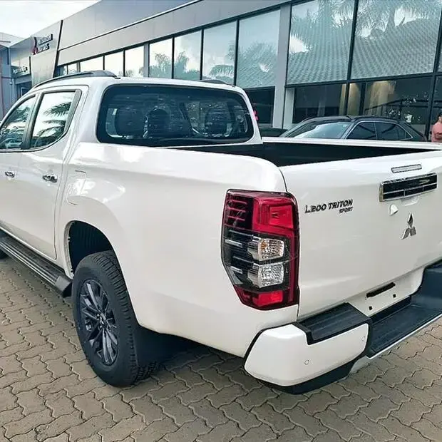 Mitsubishi L200 TRITON 2.4 16V TURBO DIESEL SPORT HPE CD 4P 4X4 AUTOMÁTICO